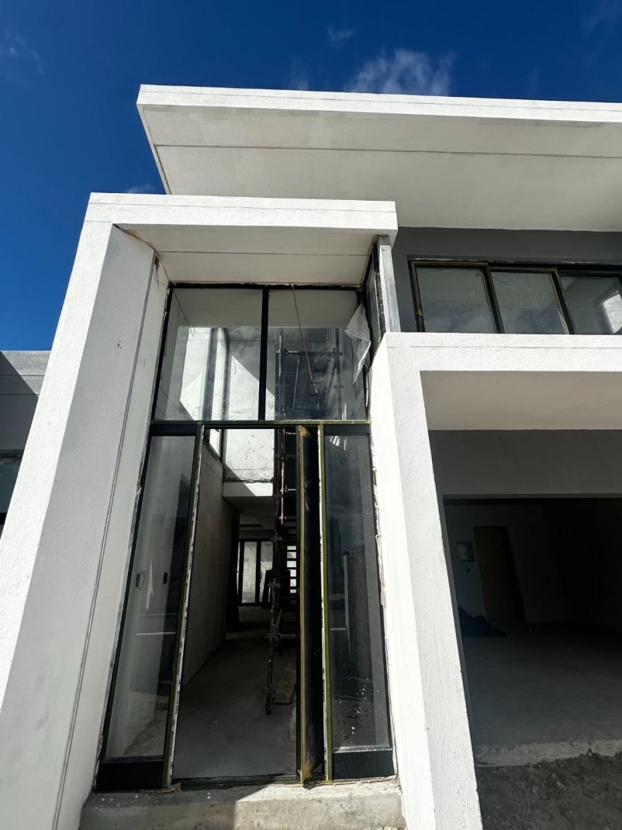 4 Bedroom Property for Sale in Table View Western Cape